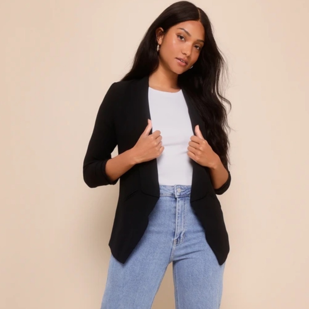 Lulus Miss Punctuality lightweight blazer